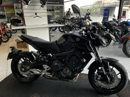 YAMAHA-MT-09 YAMAHA-MT-09-2023