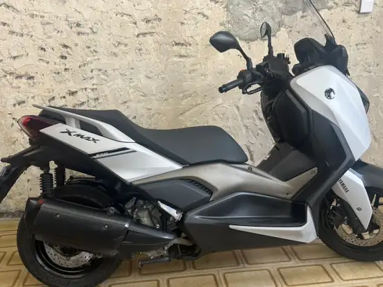 YAMAHA-XMAX 250 CONNECTED ABS YAMAHA-XMAX 250 CONNECTED ABS-2025
