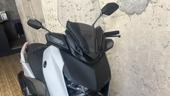 YAMAHA-XMAX 250 CONNECTED ABS-2025