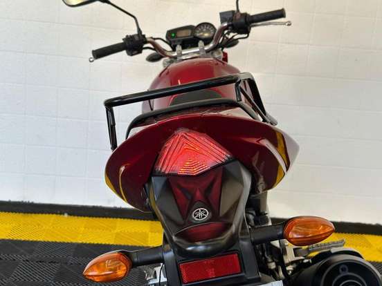 YAMAHA-FAZER 250IE LIMITED EDITION YAMAHA-FAZER 250IE LIMITED EDITION-2011