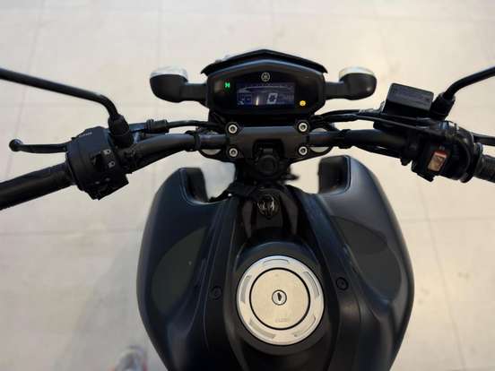 YAMAHA-FZ15 FAZER CONNECTED ABS-2025