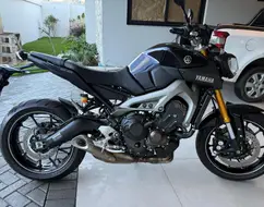 YAMAHA MT-09 YAMAHA MT-09