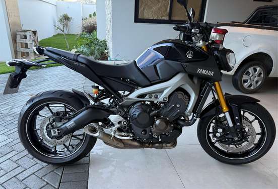 YAMAHA-MT-09-2014