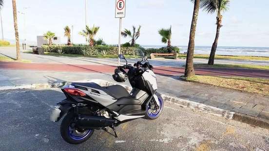 YAMAHA-XMAX ABS-2022
