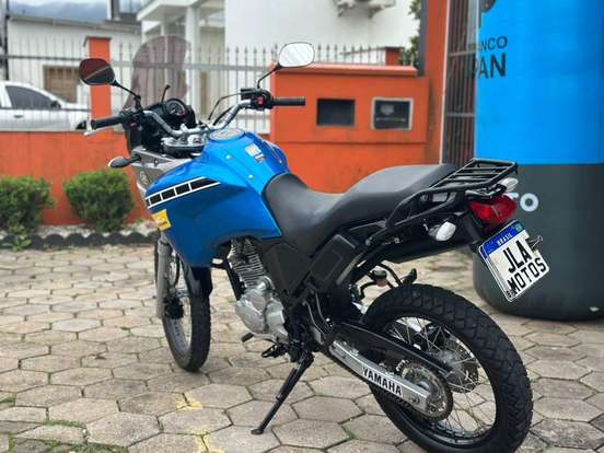 YAMAHA-XTZ 250 TÉNÉRÉ-2012