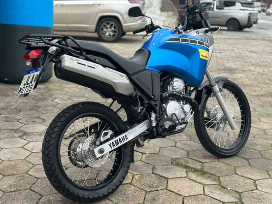 YAMAHA-XTZ 250 TÉNÉRÉ-2012