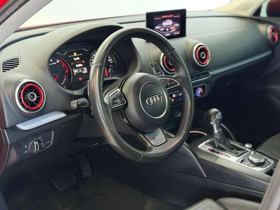 AUDI-A3-1.8 TFSI SEDAN AMBITION 16V 180CV GASOLINA 4P AUTOMÁTICO AUDI-A3-2014