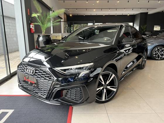 Audi A3 2.0 40 Tfsi Mhev Sedan Performance Black S-Tronic