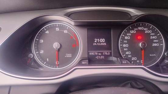 AUDI-A4-2015