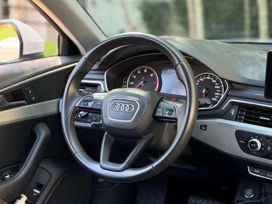 AUDI-A4-2.0 TFSI GASOLINA PRESTIGE S TRONIC AUDI-A4-2019