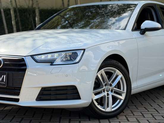 AUDI-A4-2.0 TFSI GASOLINA PRESTIGE S TRONIC AUDI-A4-2019