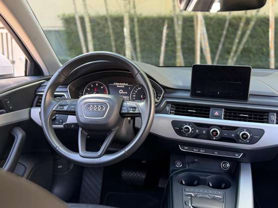 AUDI-A4-2.0 TFSI GASOLINA PRESTIGE S TRONIC AUDI-A4-2019