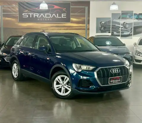 AUDI-Q3-2019