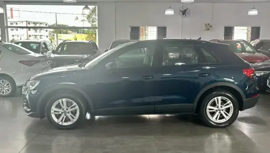 AUDI-Q3-2019