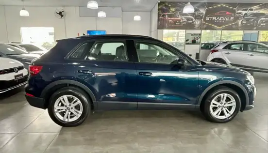 AUDI-Q3-2019