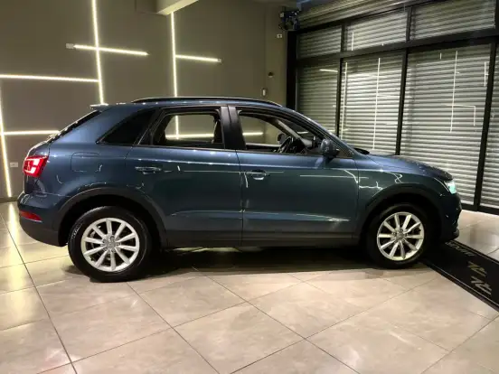 AUDI-Q3-2017
