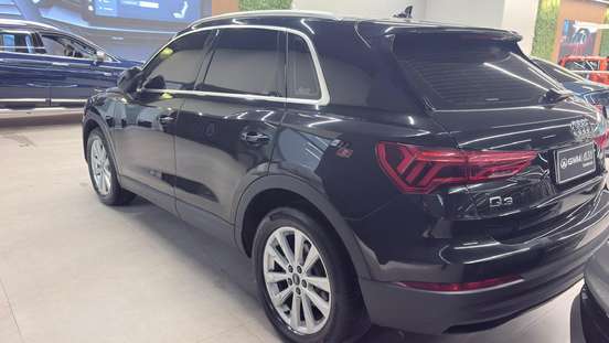 AUDI-Q3-2020