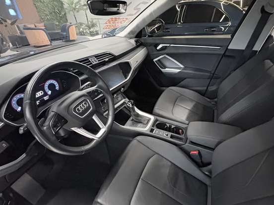 AUDI-Q3-1.4 35 TFSI GASOLINA PRESTIGE PLUS S TRONIC AUDI-Q3-2020