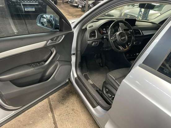 AUDI-Q3-2016
