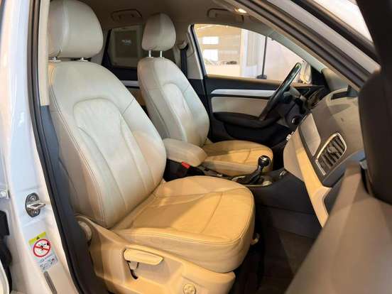 AUDI-Q3-2016