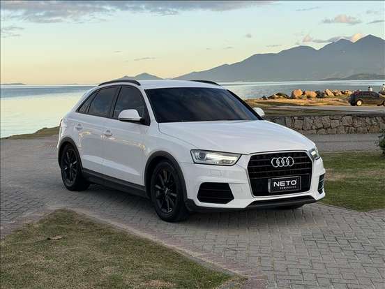 AUDI-Q3-2015