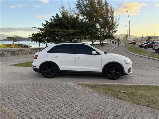 AUDI-Q3-1.4 TFSI ATTRACTION GASOLINA 4P S TRONIC AUDI-Q3-2015