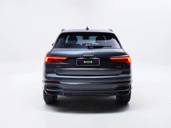 AUDI-Q3-2022