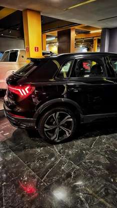 AUDI-Q3-2023
