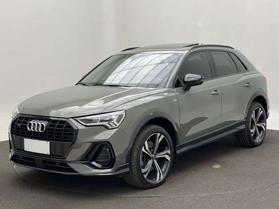 AUDI-Q3-2023
