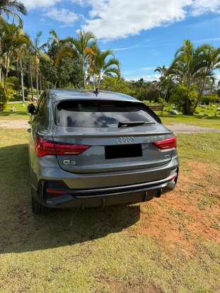 AUDI-Q3-2023