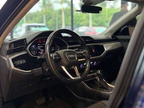 AUDI-Q3-2.0 40 TFSI GASOLINA SPORTBACK PERFORMANCE BLACK QUATTRO TIPTRONIC AUDI-Q3-2022