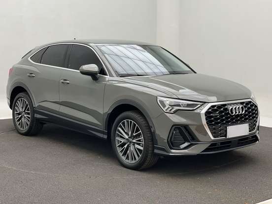 AUDI-Q3-2024