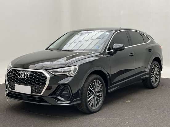AUDI-Q3-2023