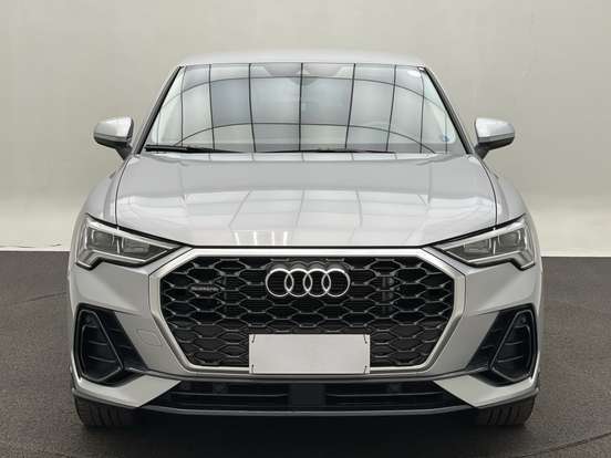 AUDI-Q3-2023