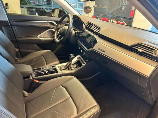 AUDI-Q3-2.0 40 TFSI GASOLINA SPORTBACK PERFORMANCE QUATTRO TIPTRONIC AUDI-Q3-2023