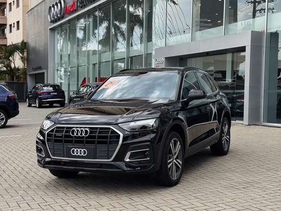 AUDI-Q5-2024