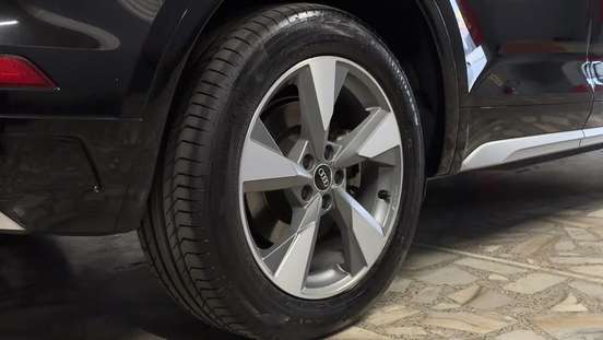 AUDI-Q5-2024