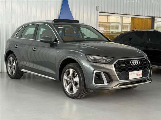 AUDI-Q5-2022