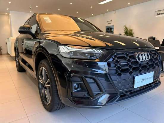AUDI-Q5-2023