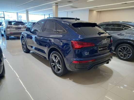 AUDI-Q5-2024