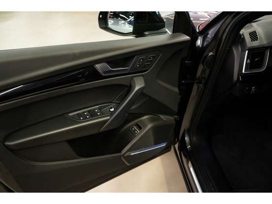 AUDI-Q5-2024