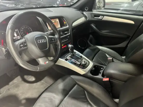 AUDI-Q5-3.2 FSI AMBITION QUATTRO V6 24V GASOLINA 4P AUTOMÁTICO AUDI-Q5-2011