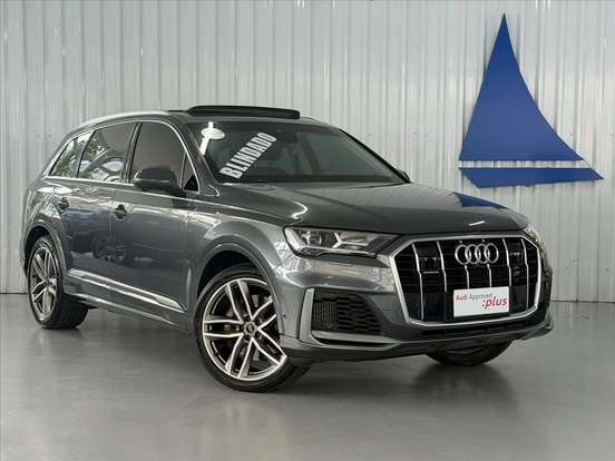 AUDI-Q7-2021