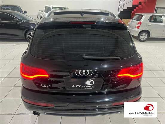 AUDI-Q7-2014