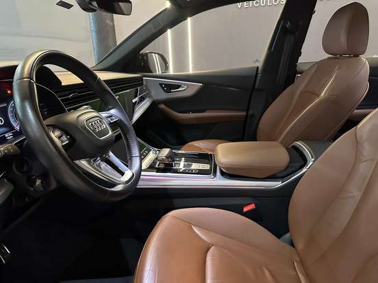 AUDI-Q8-3.0 TFSI GASOLINA PERFORMANCE BLACK QUATTRO TIPTRONIC AUDI-Q8-2019