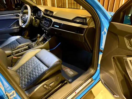 AUDI-RS Q3-2021