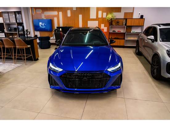 AUDI-RS6-2023
