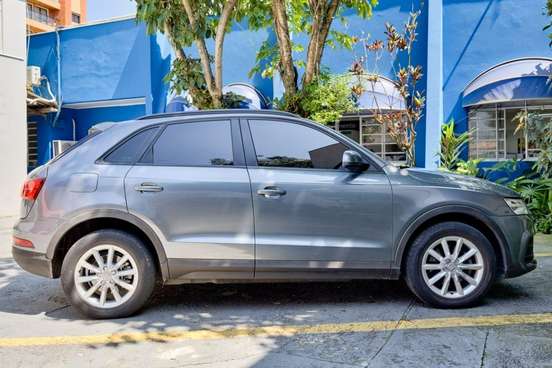 AUDI-Q3-2017