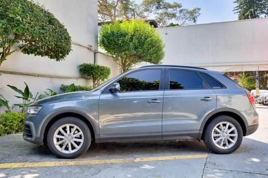 AUDI-Q3-2017