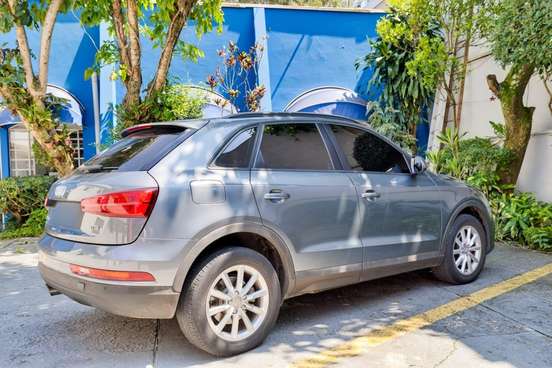 AUDI-Q3-2017